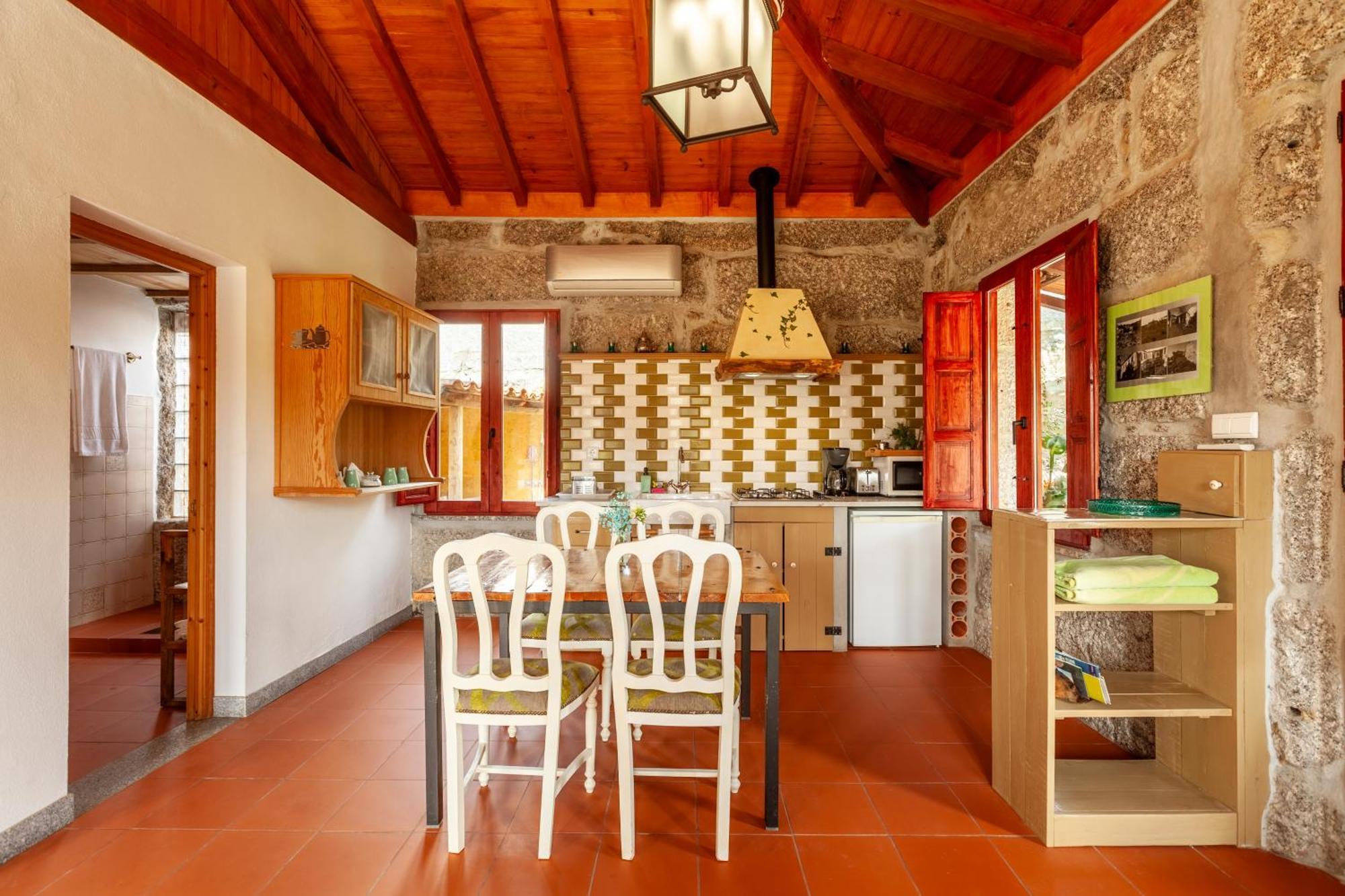 Casa Da Benfeitoria Villa Guimaraes Luaran gambar